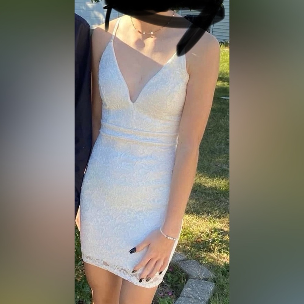 Elegant White Lace Dress